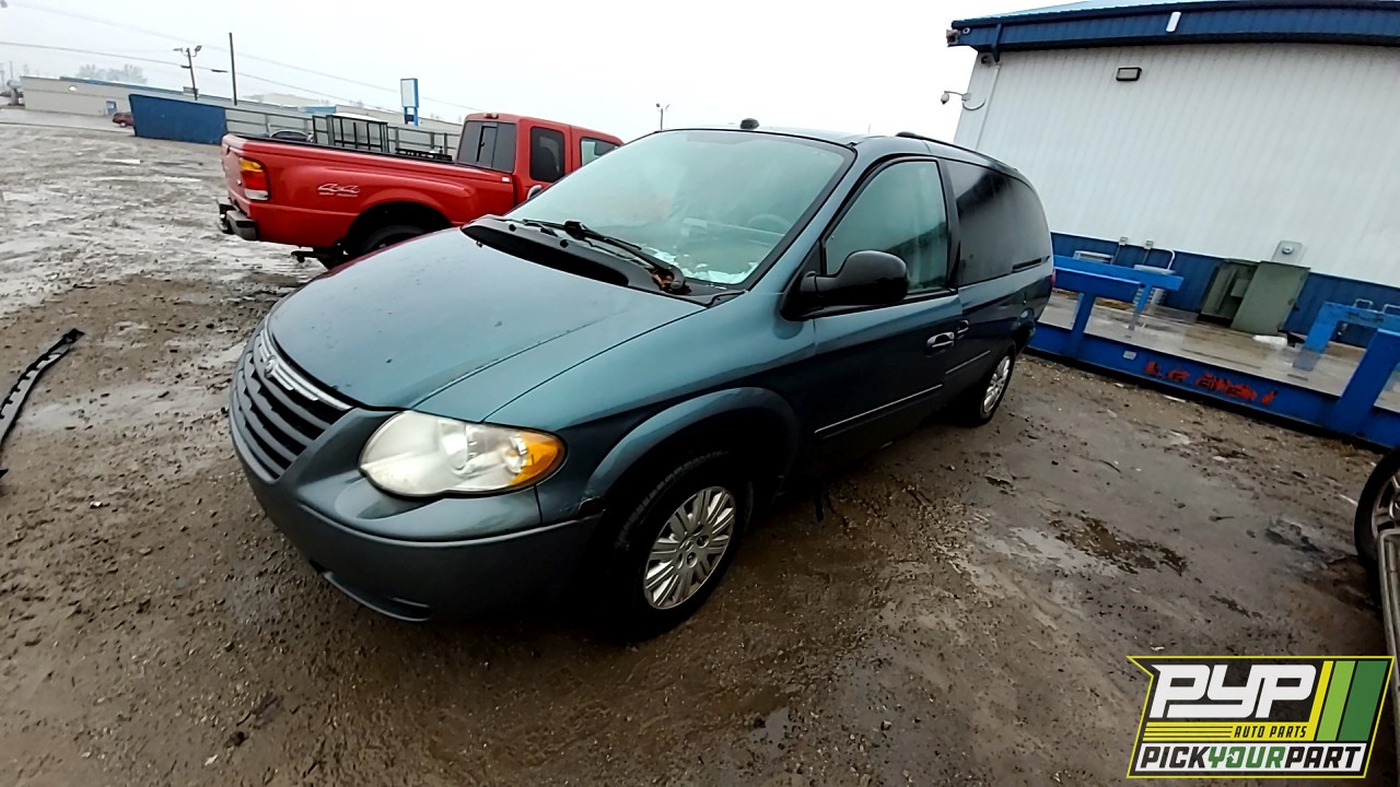 2005 CHRYSLER TOWN & COUNTRY available for parts