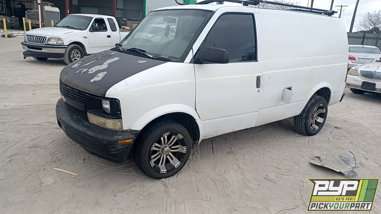 2000 CHEVROLET ASTRO available for parts