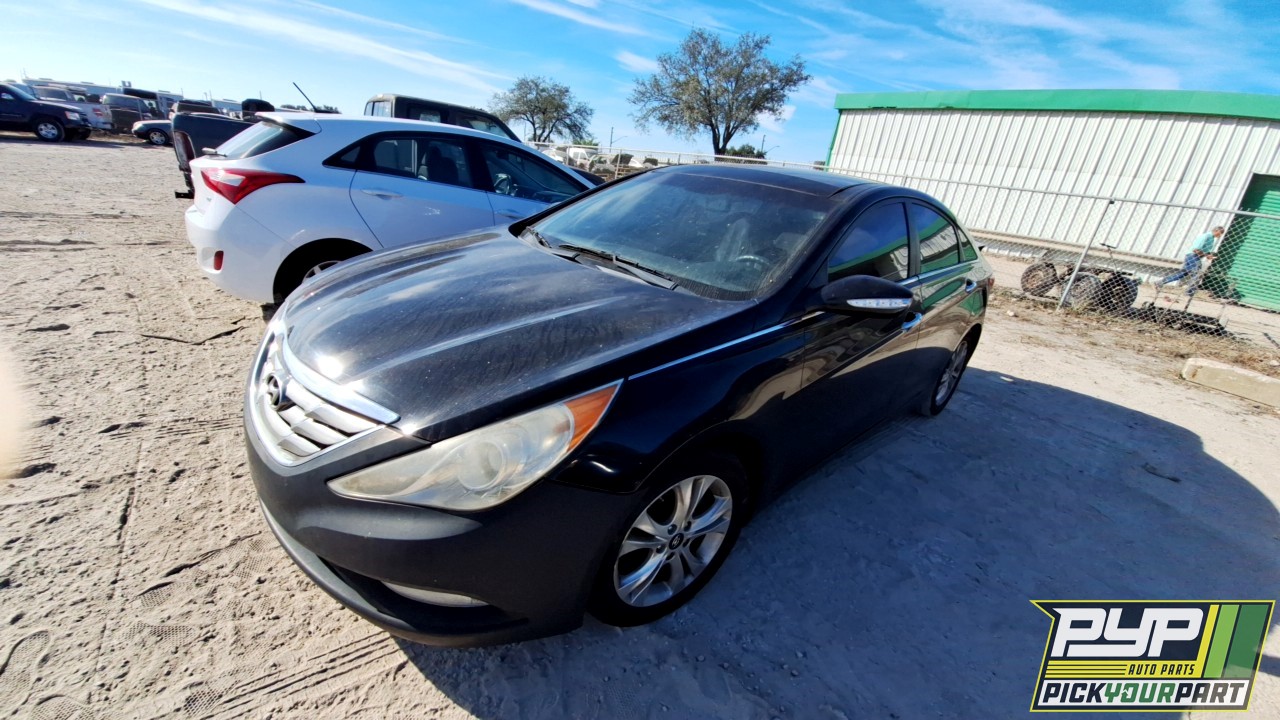2013 HYUNDAI SONATA available for parts