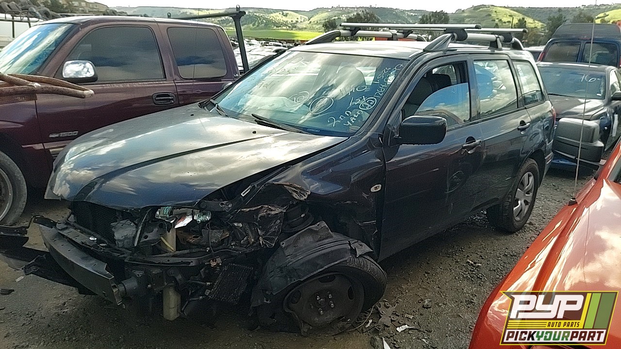 2004 MITSUBISHI OUTLANDER available for parts
