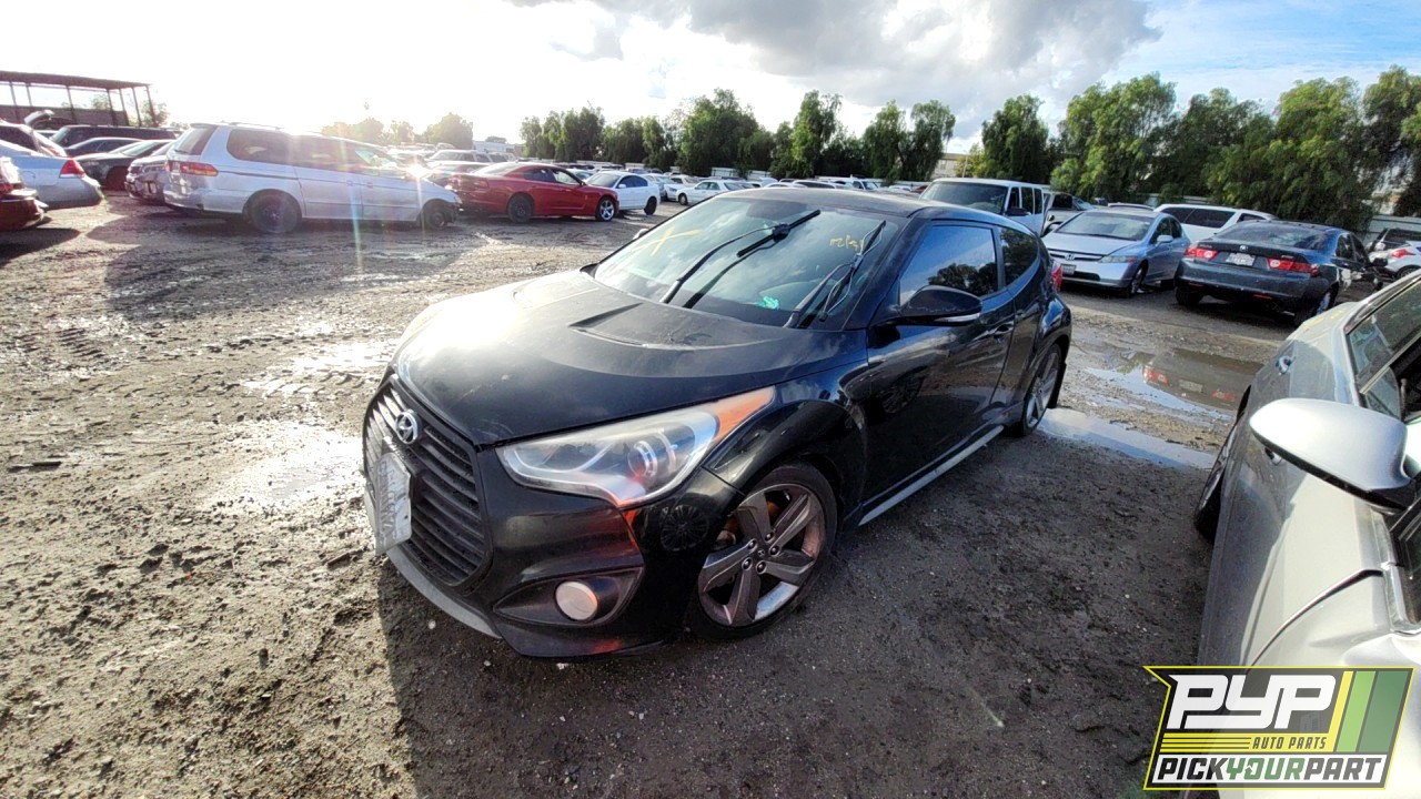 2013 HYUNDAI VELOSTER available for parts