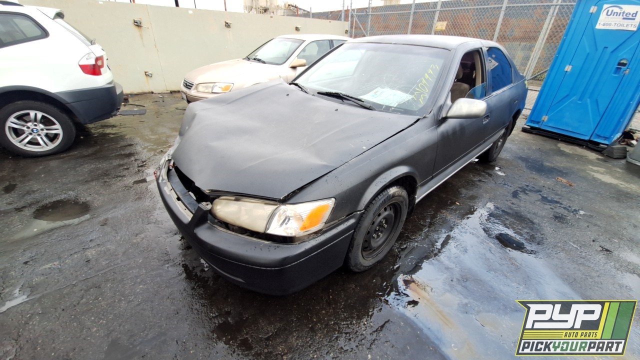 2000 TOYOTA CAMRY partes disponibles
