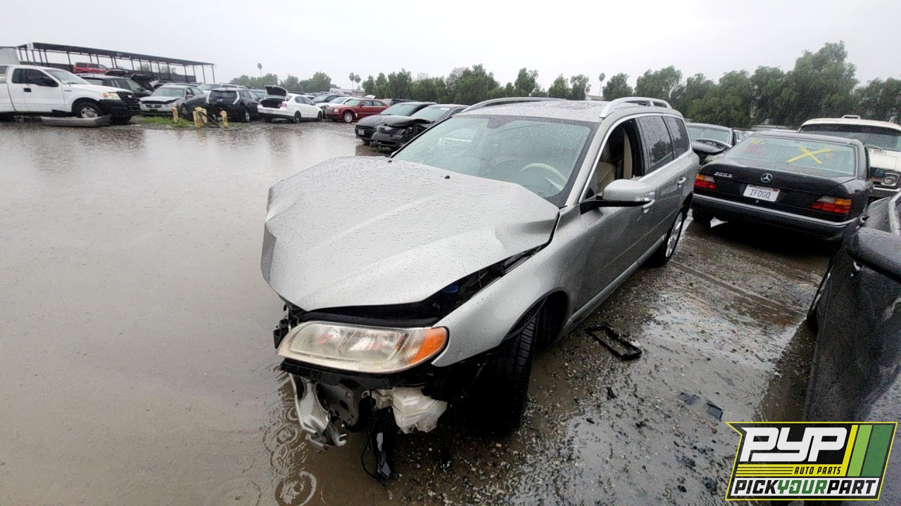 2008 VOLVO V70 partes disponibles