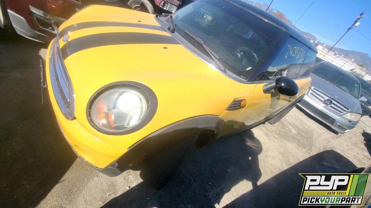 2008 MINI COOPER partes disponibles