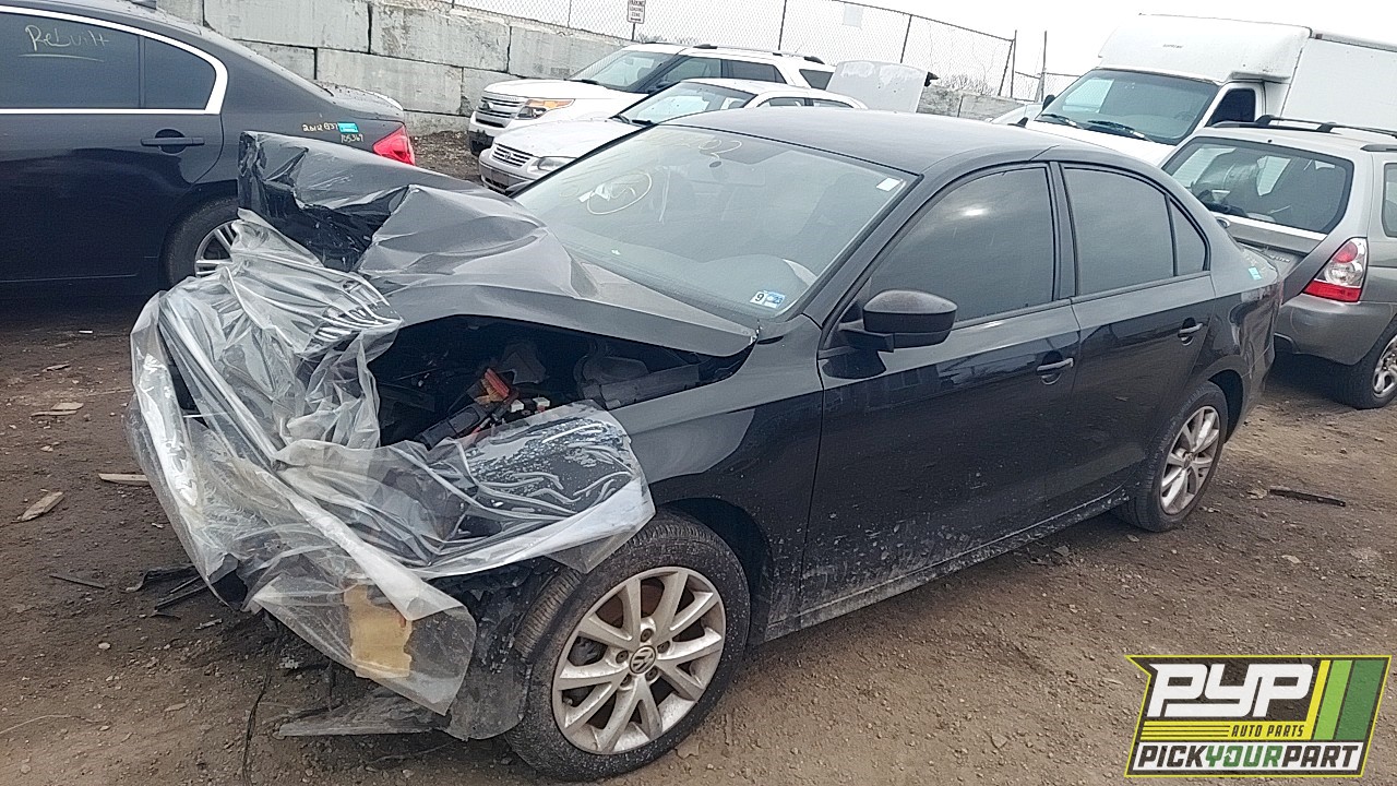 2015 VOLKSWAGEN JETTA partes disponibles