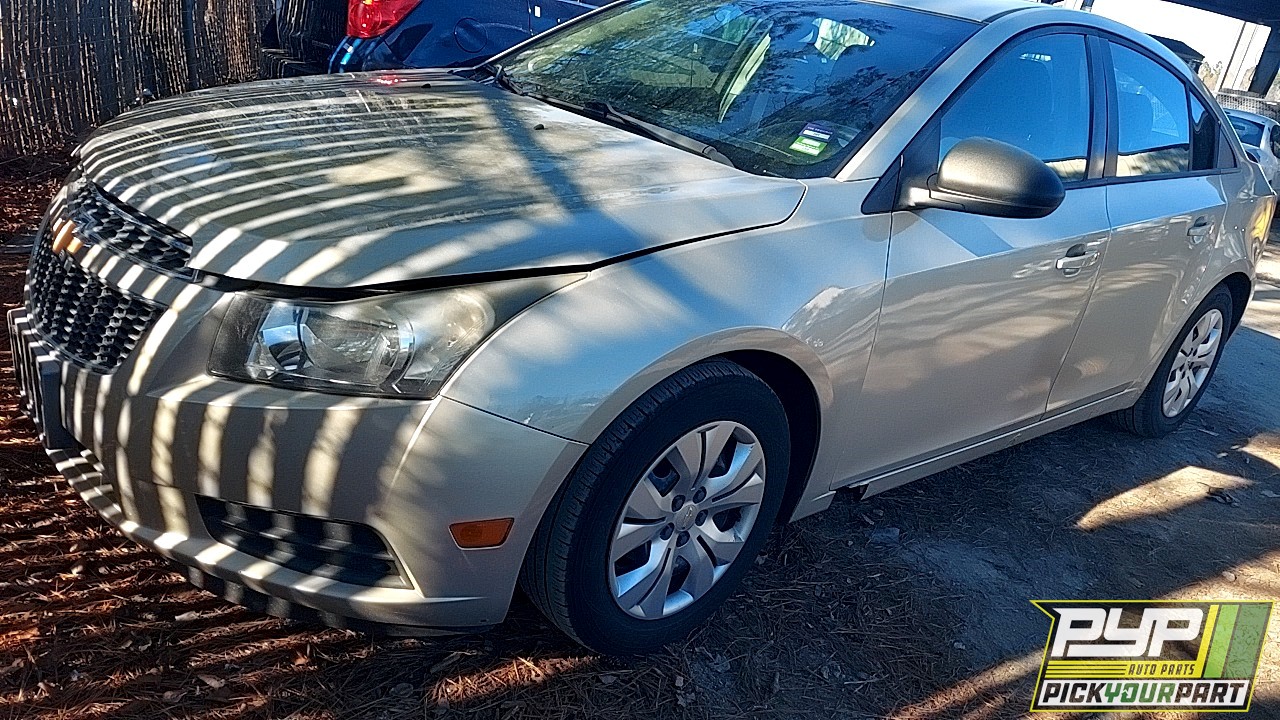 2013 CHEVROLET CRUZE partes disponibles