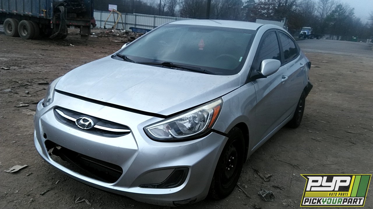 2015 HYUNDAI ACCENT partes disponibles