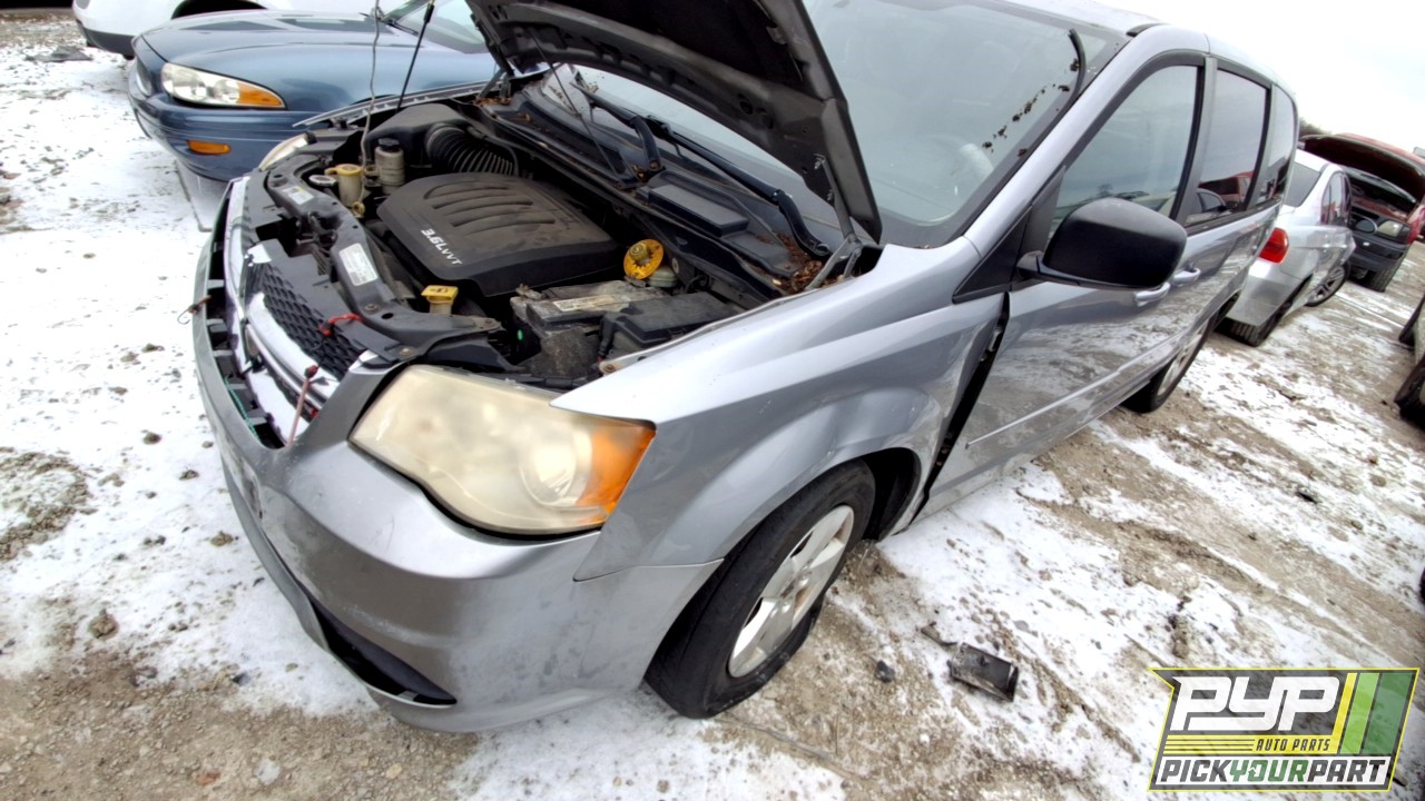 2013 DODGE GRAND CARAVAN partes disponibles