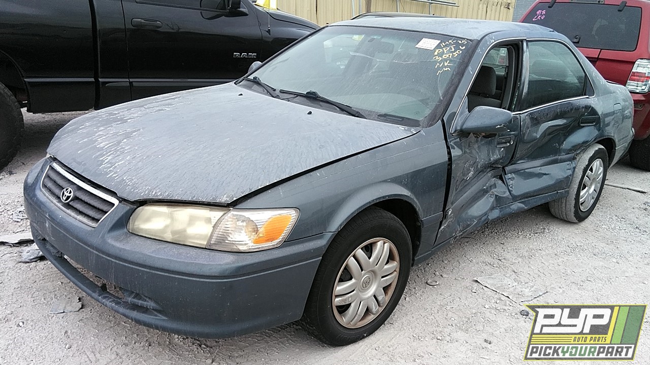 2001 TOYOTA CAMRY partes disponibles