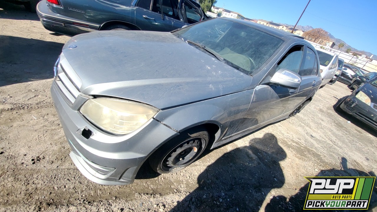 2008 MERCEDES-BENZ C300 partes disponibles