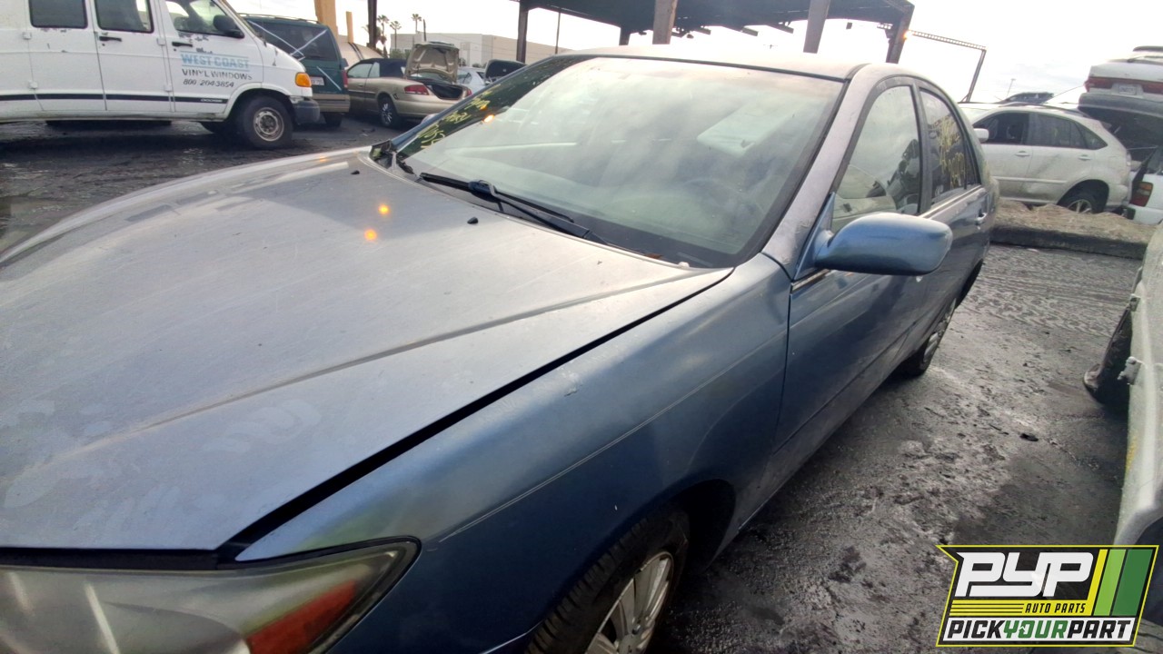 2004 TOYOTA CAMRY partes disponibles