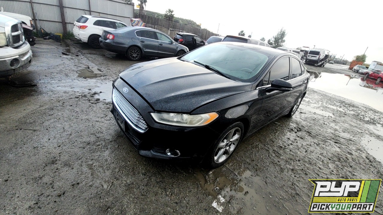 2013 FORD FUSION partes disponibles