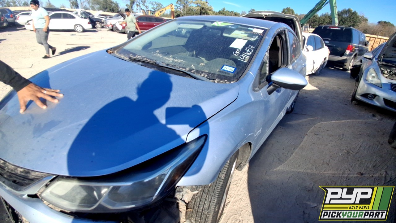 2017 CHEVROLET CRUZE partes disponibles