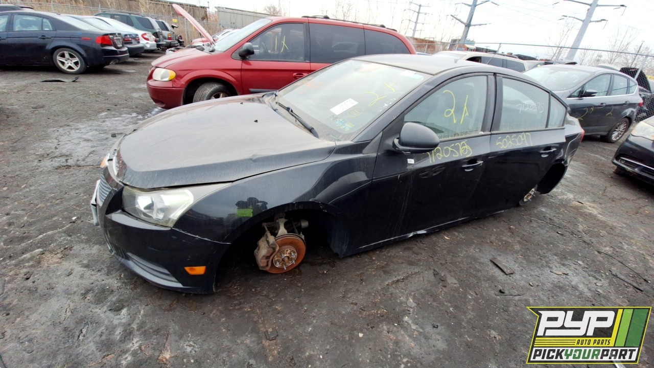 2013 CHEVROLET CRUZE partes disponibles