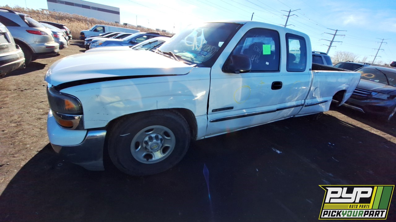 2000 GMC SIERRA 2500 available for parts