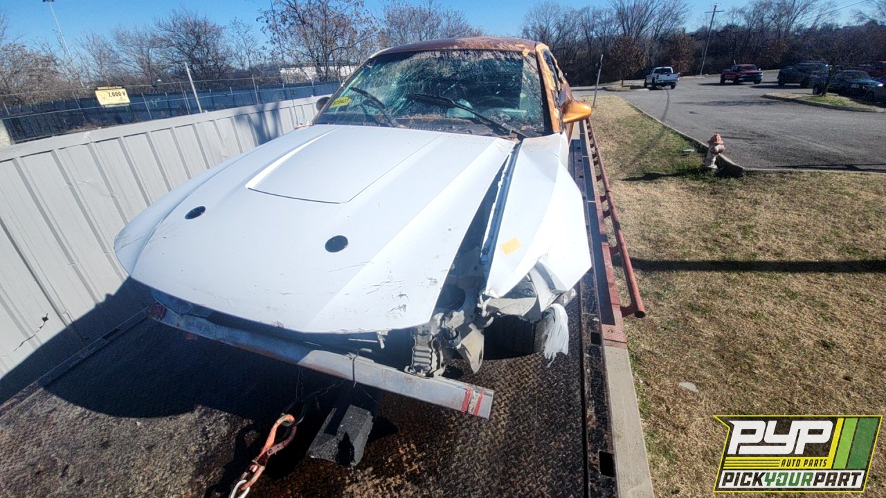 2001 FORD MUSTANG available for parts