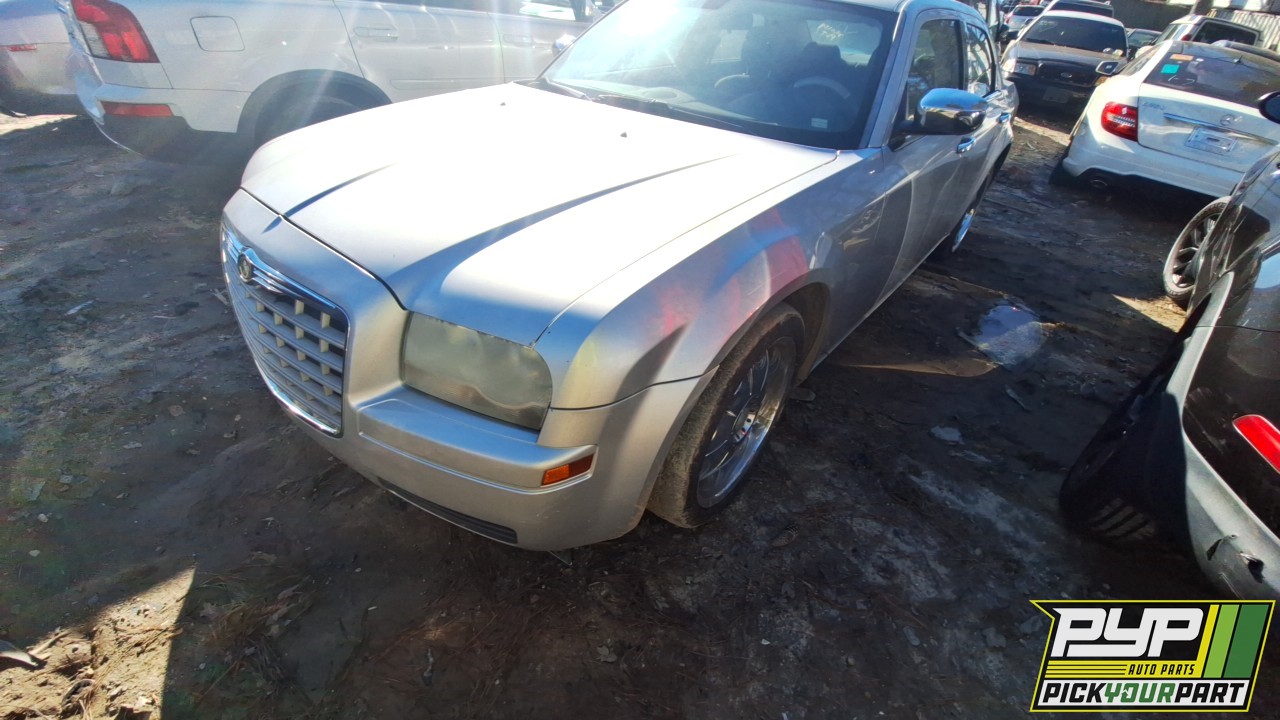 2008 CHRYSLER 300 available for parts