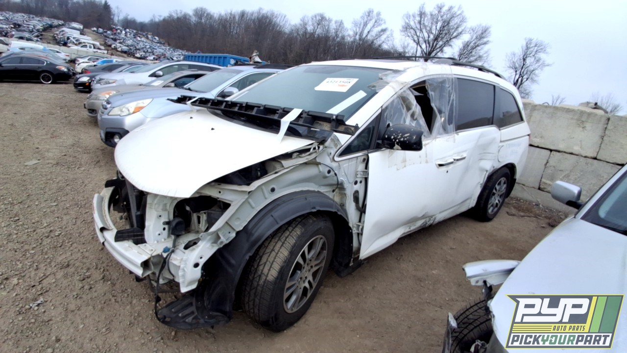 2011 HONDA ODYSSEY available for parts