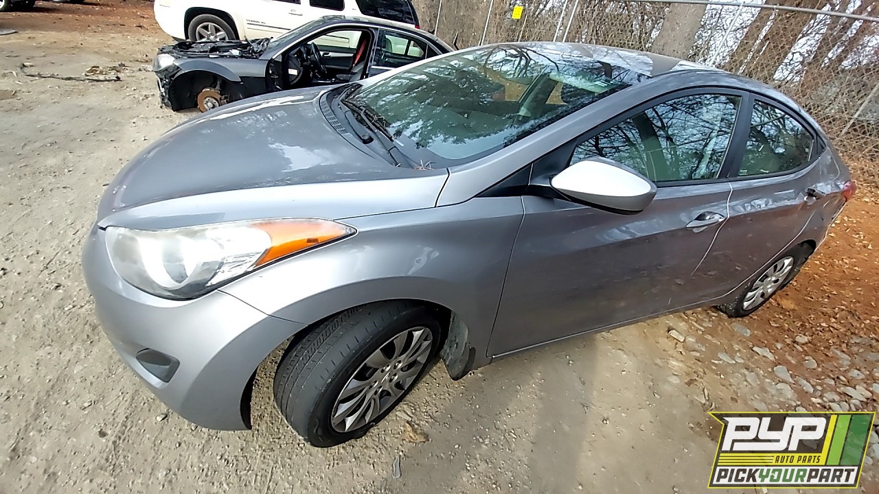 2013 HYUNDAI ELANTRA partes disponibles