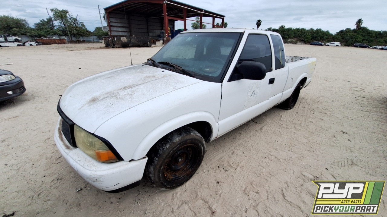 2001 GMC SONOMA available for parts