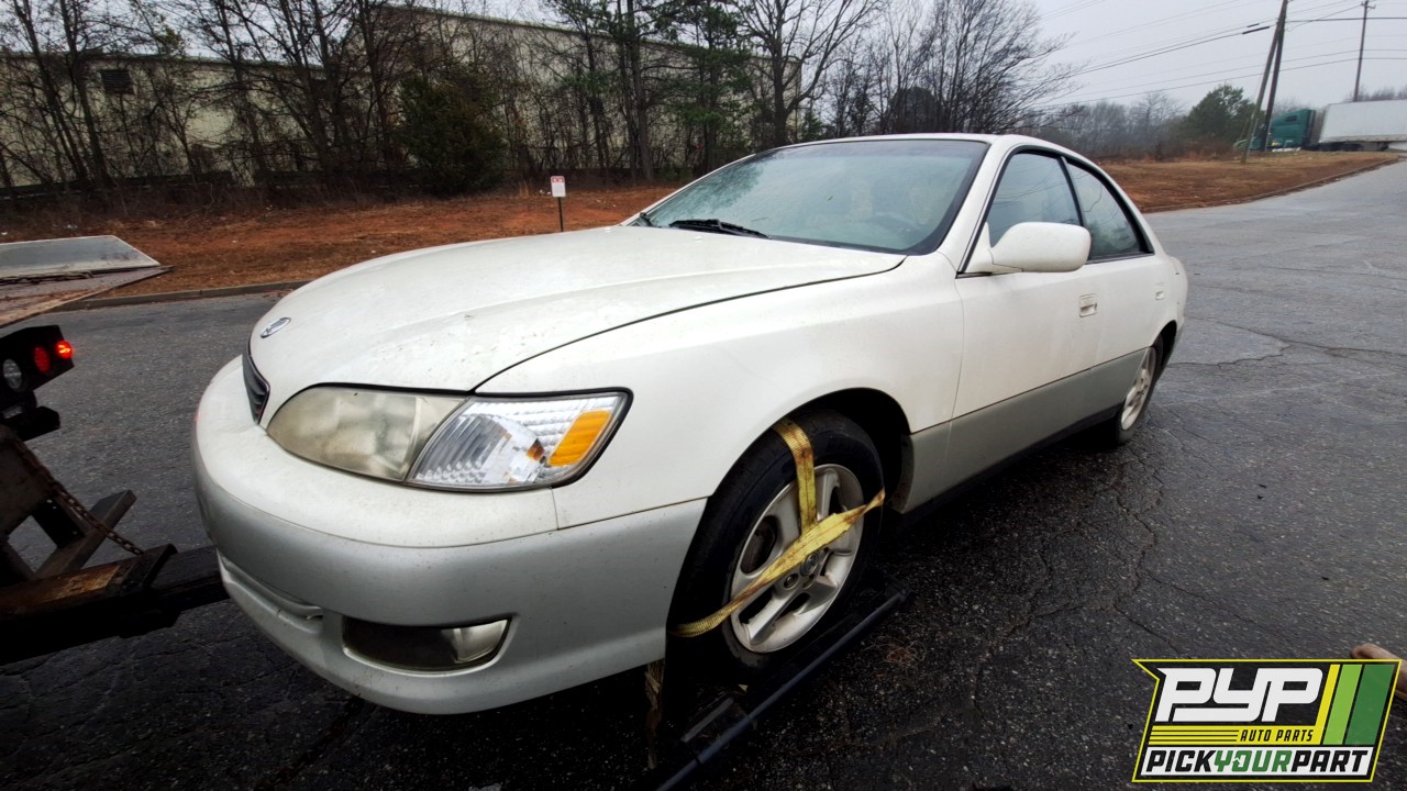 2000 LEXUS ES300 partes disponibles