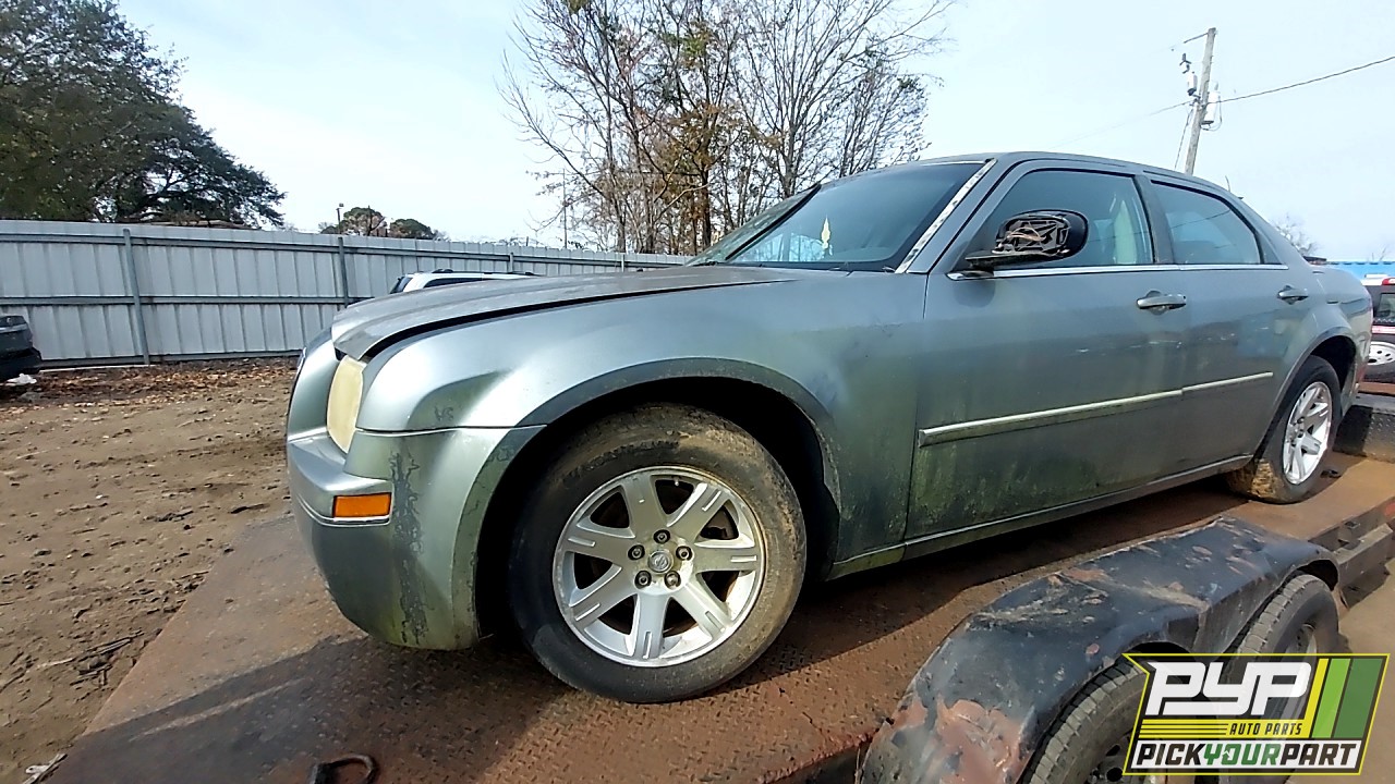 2006 CHRYSLER 300 partes disponibles