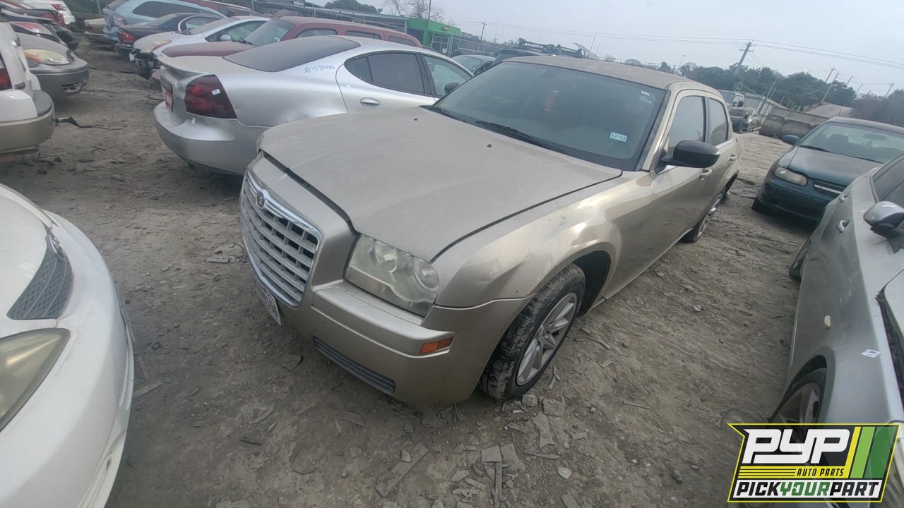 2008 CHRYSLER 300 available for parts