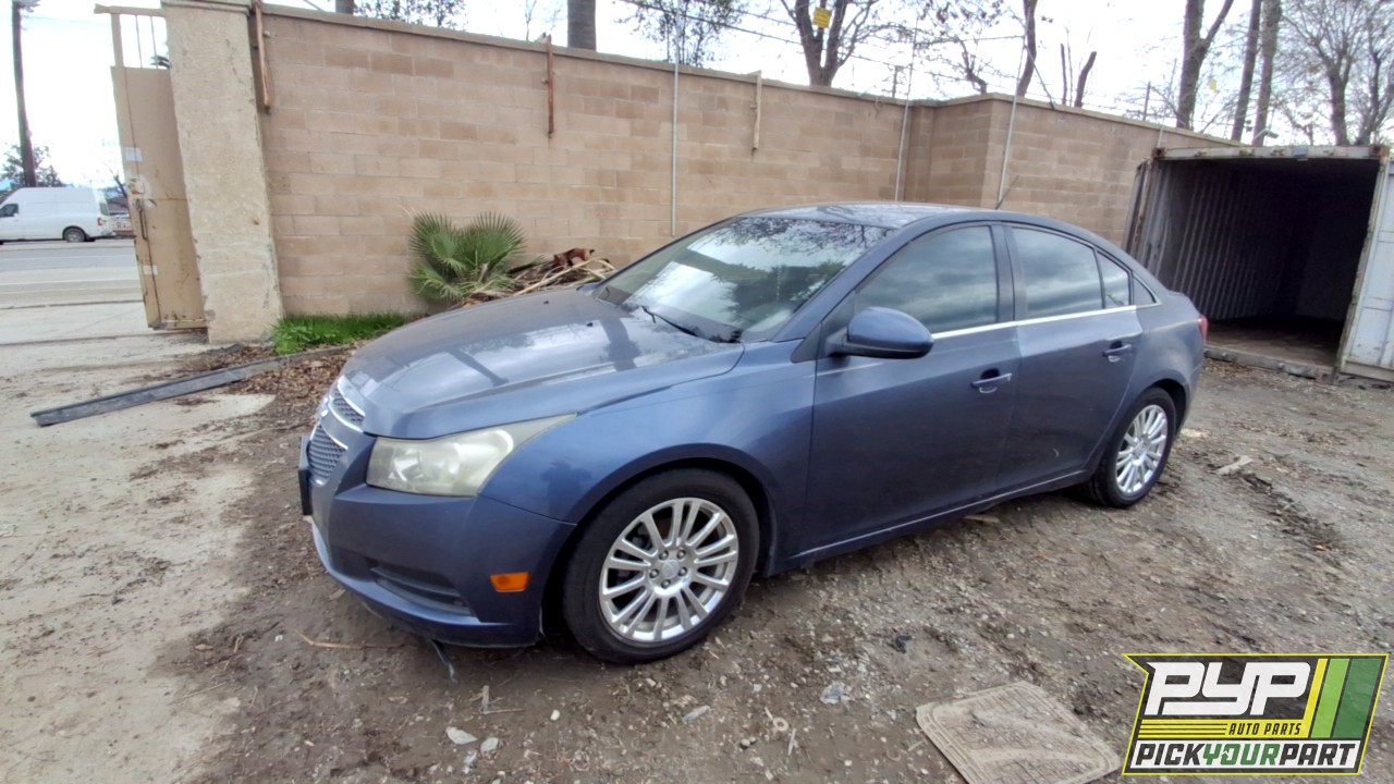 2013 CHEVROLET CRUZE partes disponibles