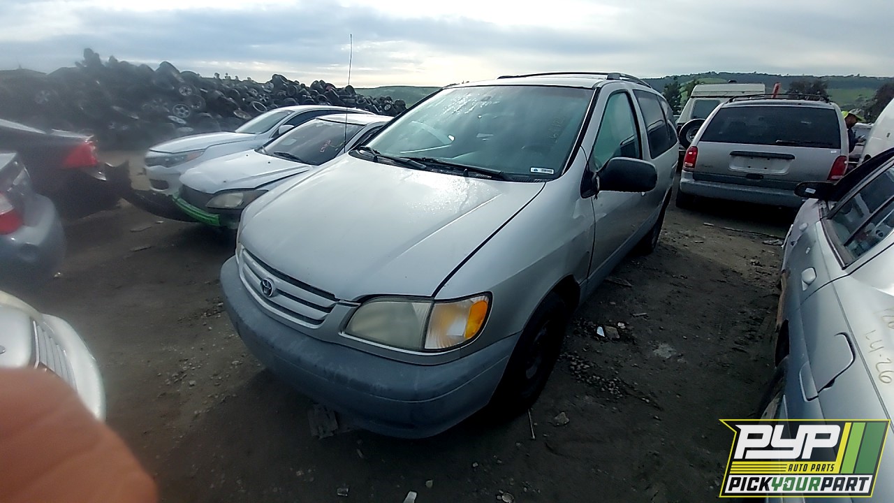 2001 TOYOTA SIENNA partes disponibles