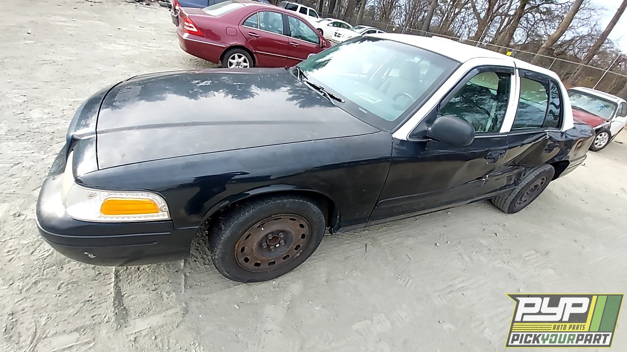 2003 FORD CROWN VICTORIA partes disponibles