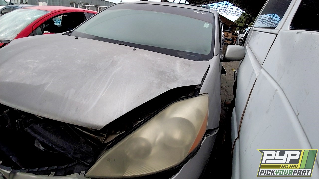 2006 TOYOTA SIENNA available for parts