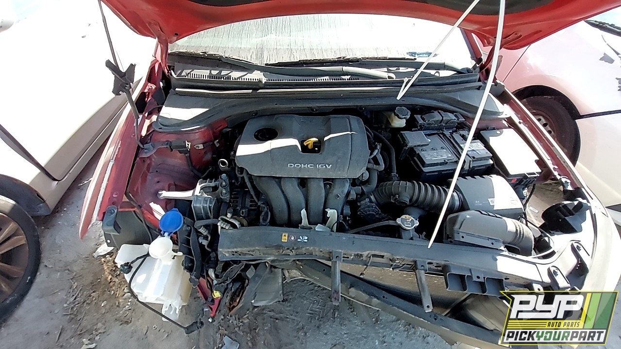 2017 HYUNDAI ELANTRA partes disponibles