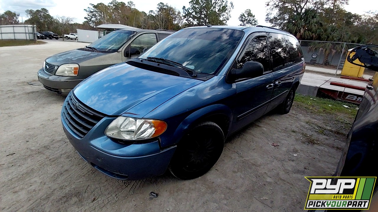 2007 CHRYSLER TOWN & COUNTRY available for parts