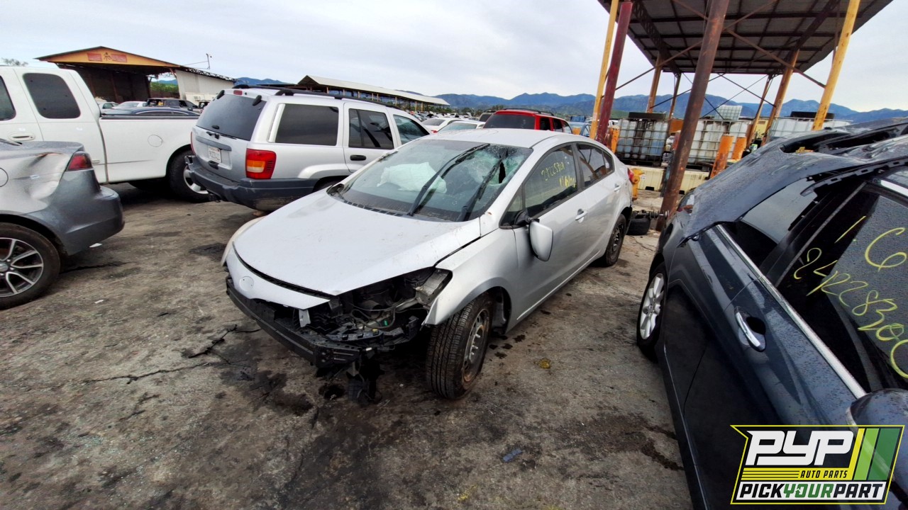 2016 KIA FORTE partes disponibles