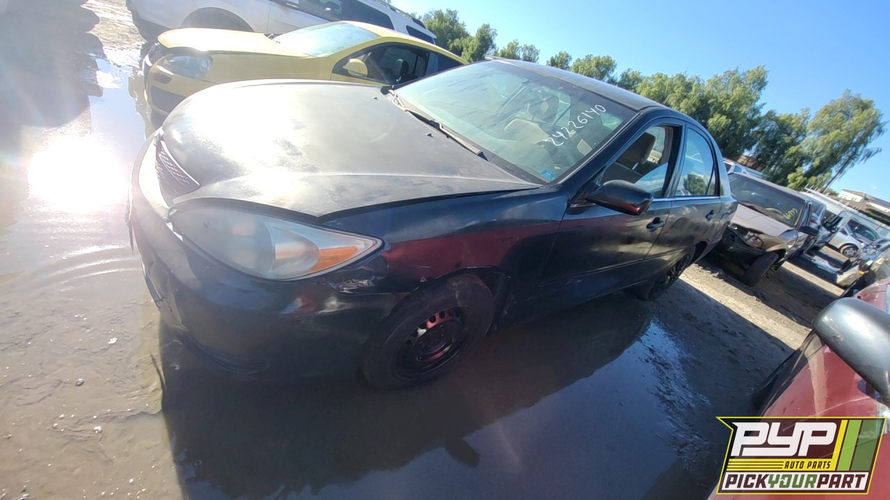 2004 TOYOTA CAMRY partes disponibles
