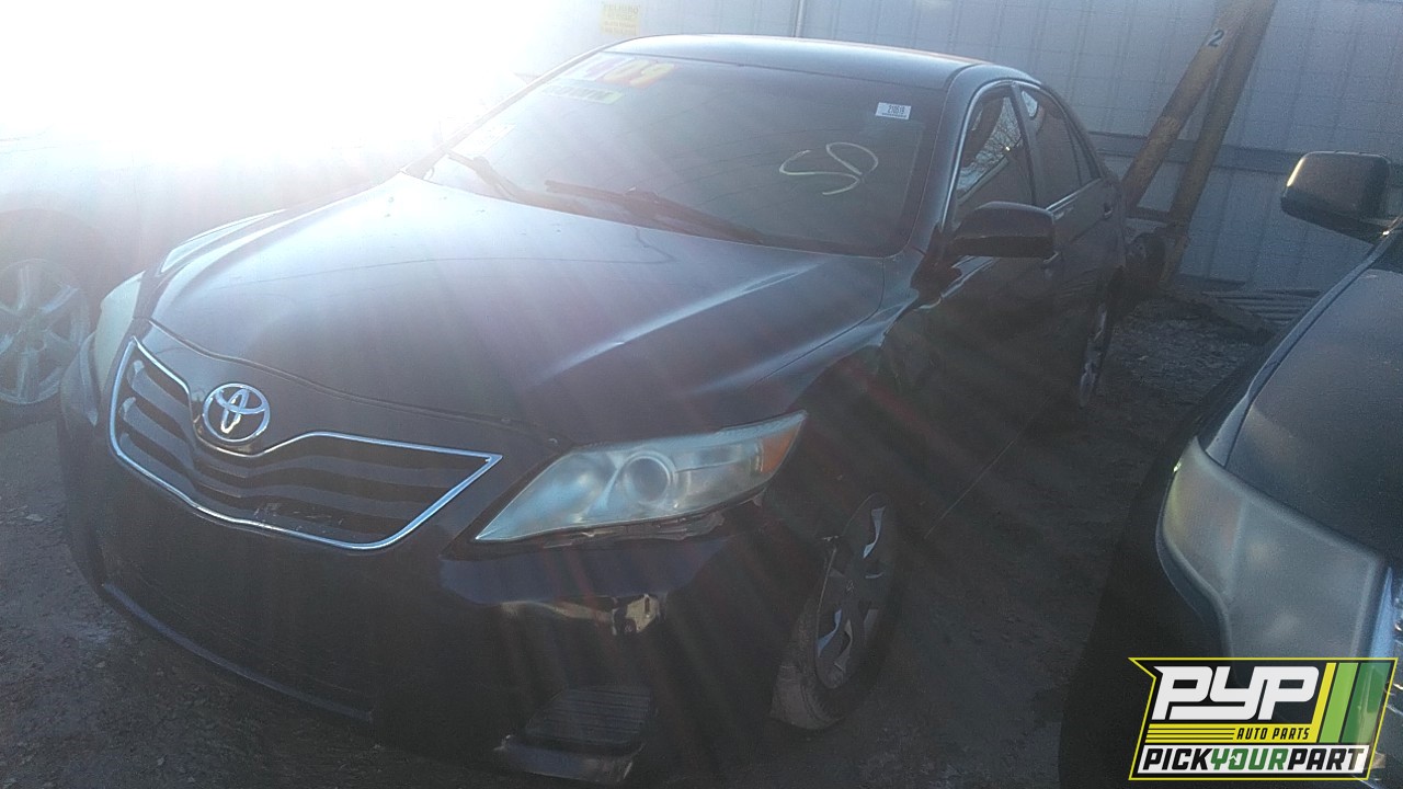 2011 TOYOTA CAMRY partes disponibles