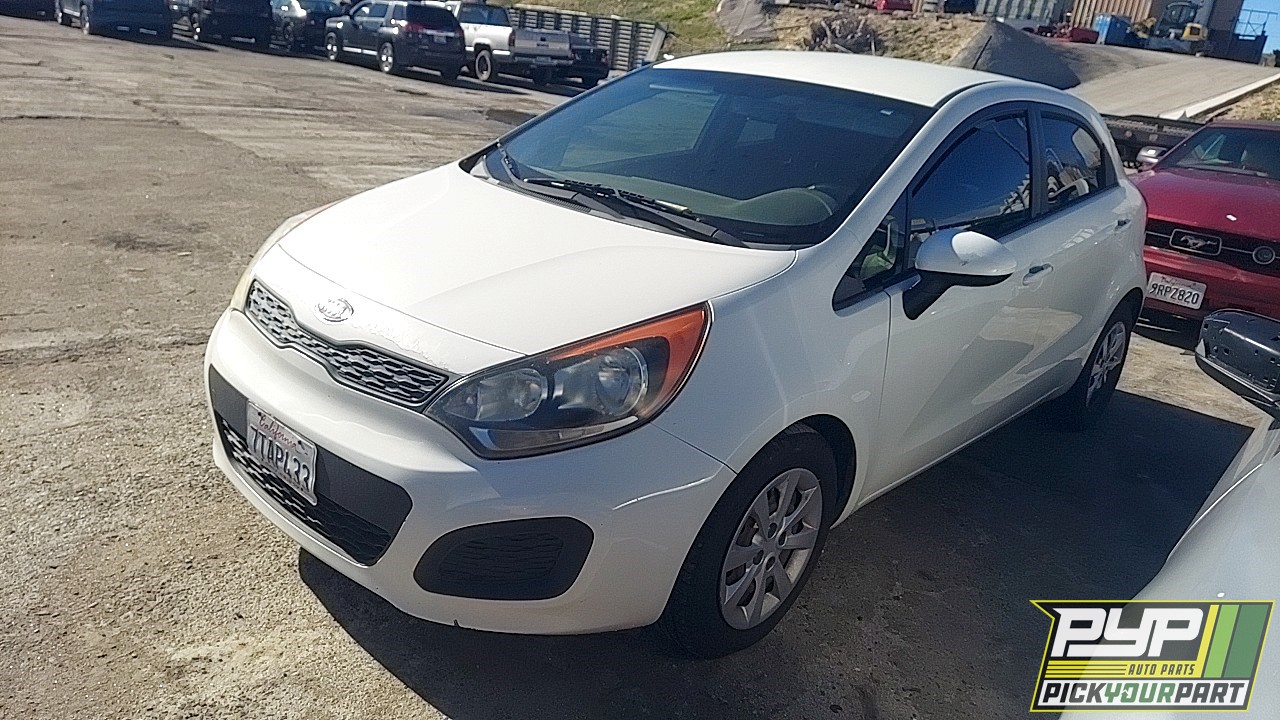 2013 KIA RIO 5-DOOR partes disponibles
