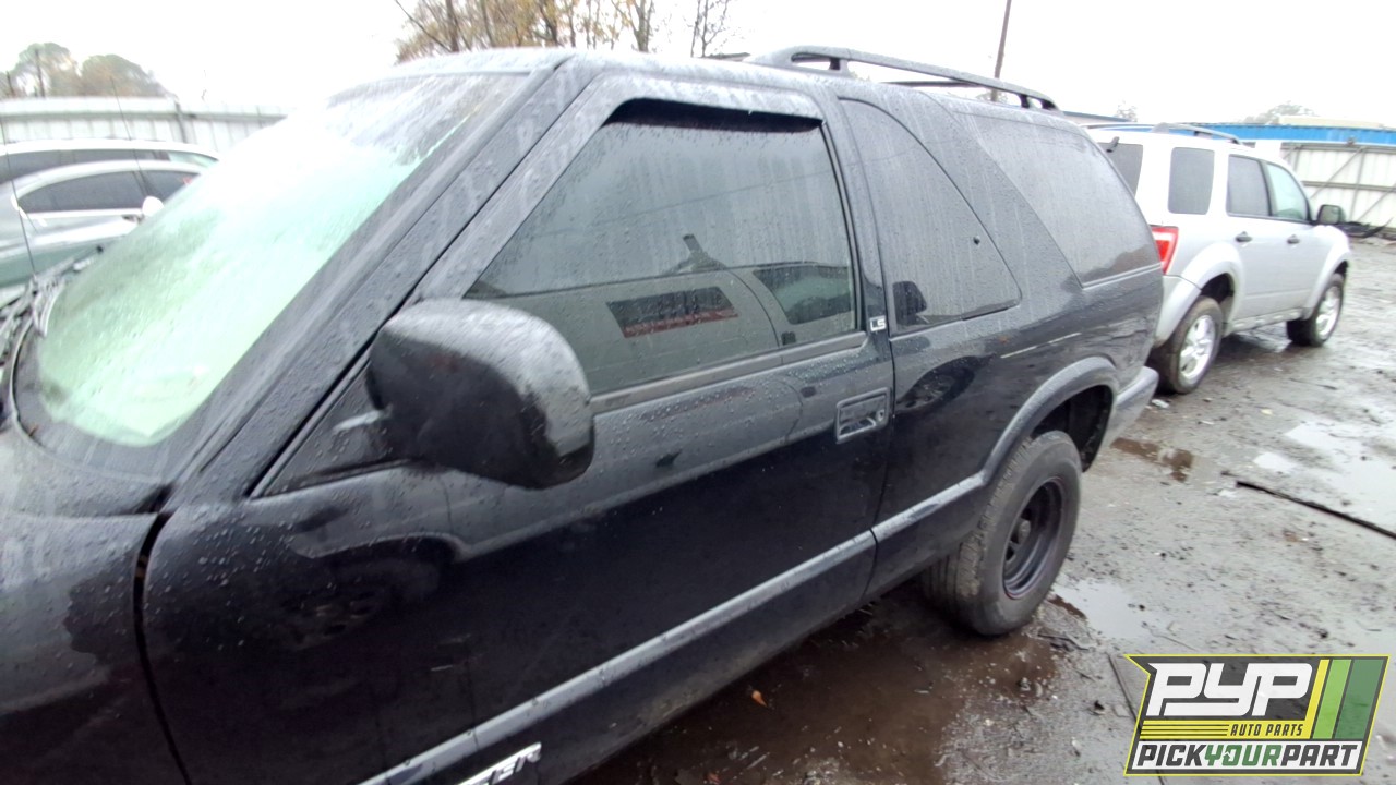 2003 CHEVROLET BLAZER partes disponibles