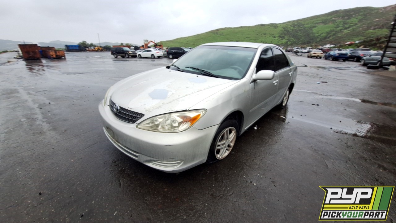 2004 TOYOTA CAMRY partes disponibles
