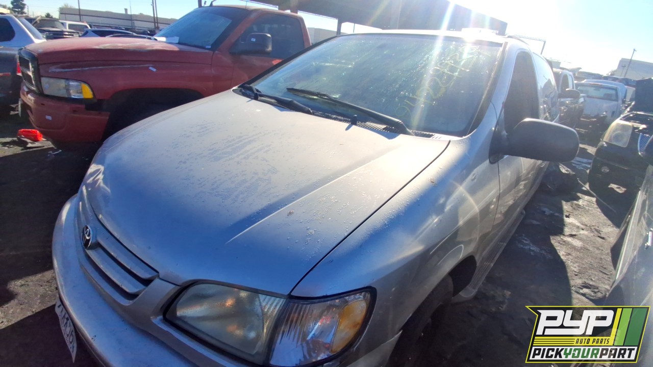 2002 TOYOTA SIENNA partes disponibles