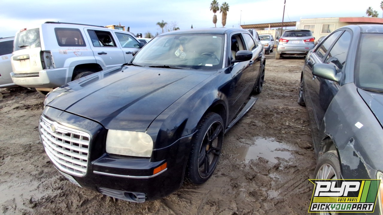 2006 CHRYSLER 300 available for parts