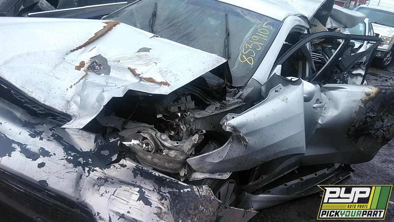 2006 TOYOTA MATRIX available for parts