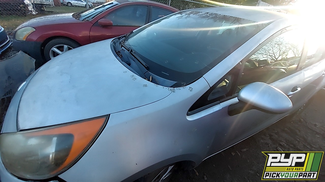 2014 KIA RIO partes disponibles