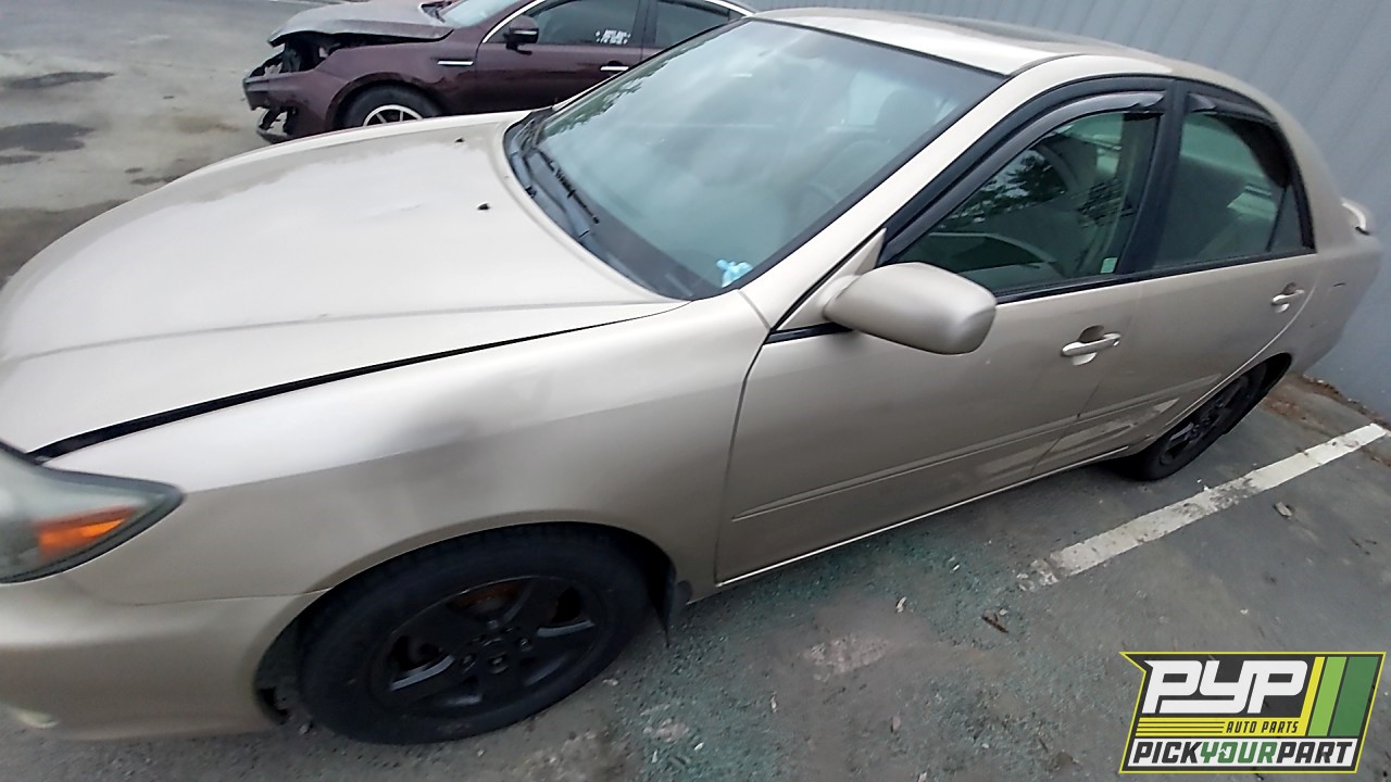 2002 TOYOTA CAMRY partes disponibles