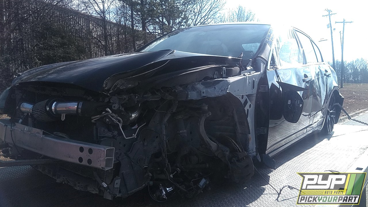 2012 INFINITI G37 partes disponibles