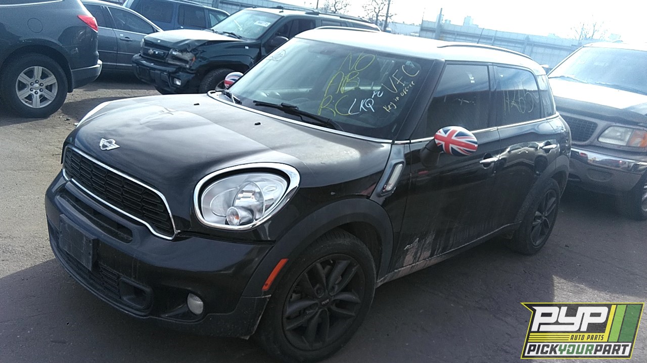 2013 MINI COOPER COUNTRYMAN partes disponibles