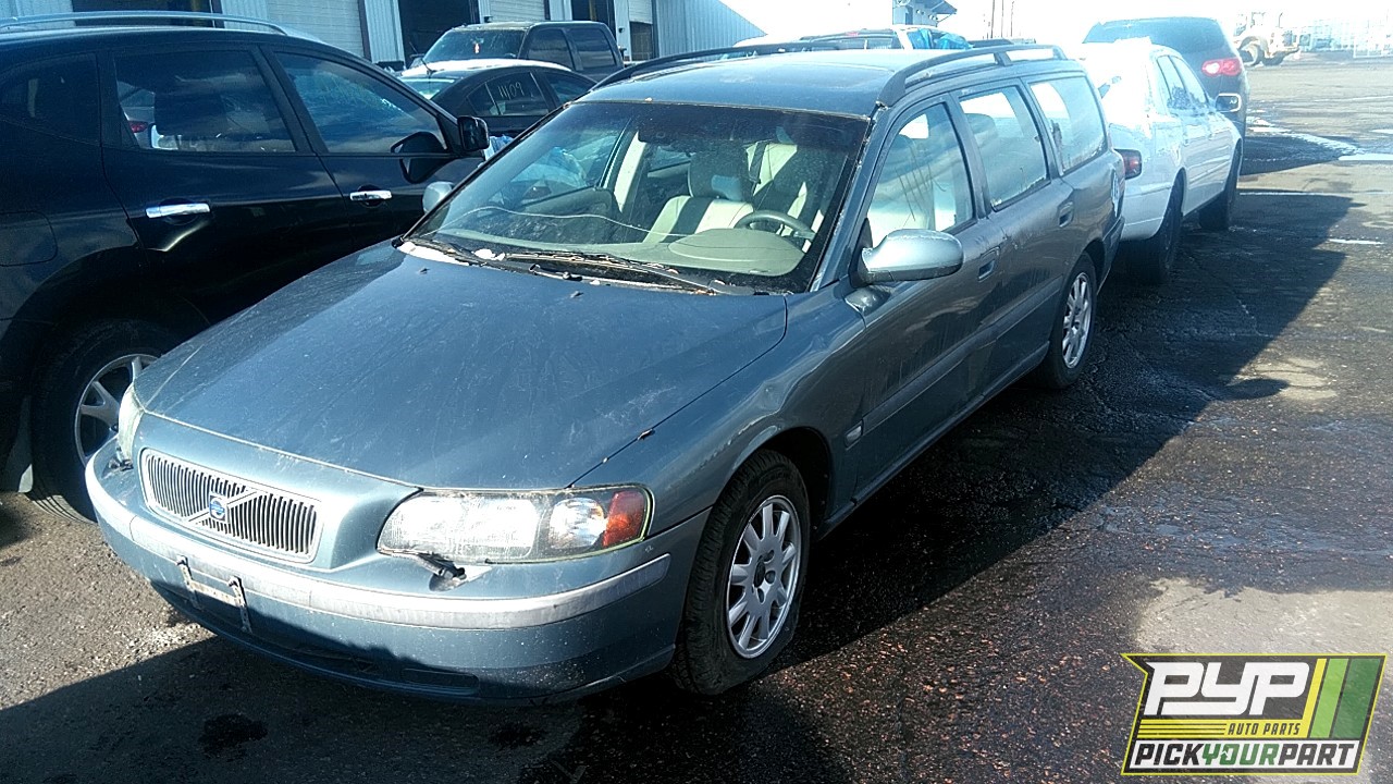 2003 VOLVO V70 partes disponibles