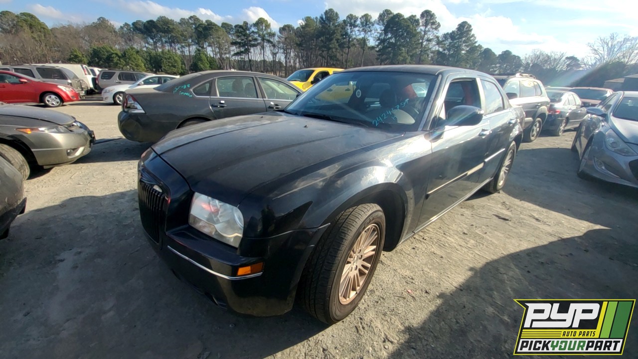 2009 CHRYSLER 300 available for parts