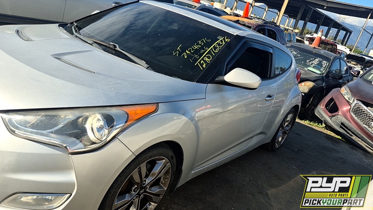2012 HYUNDAI VELOSTER partes disponibles