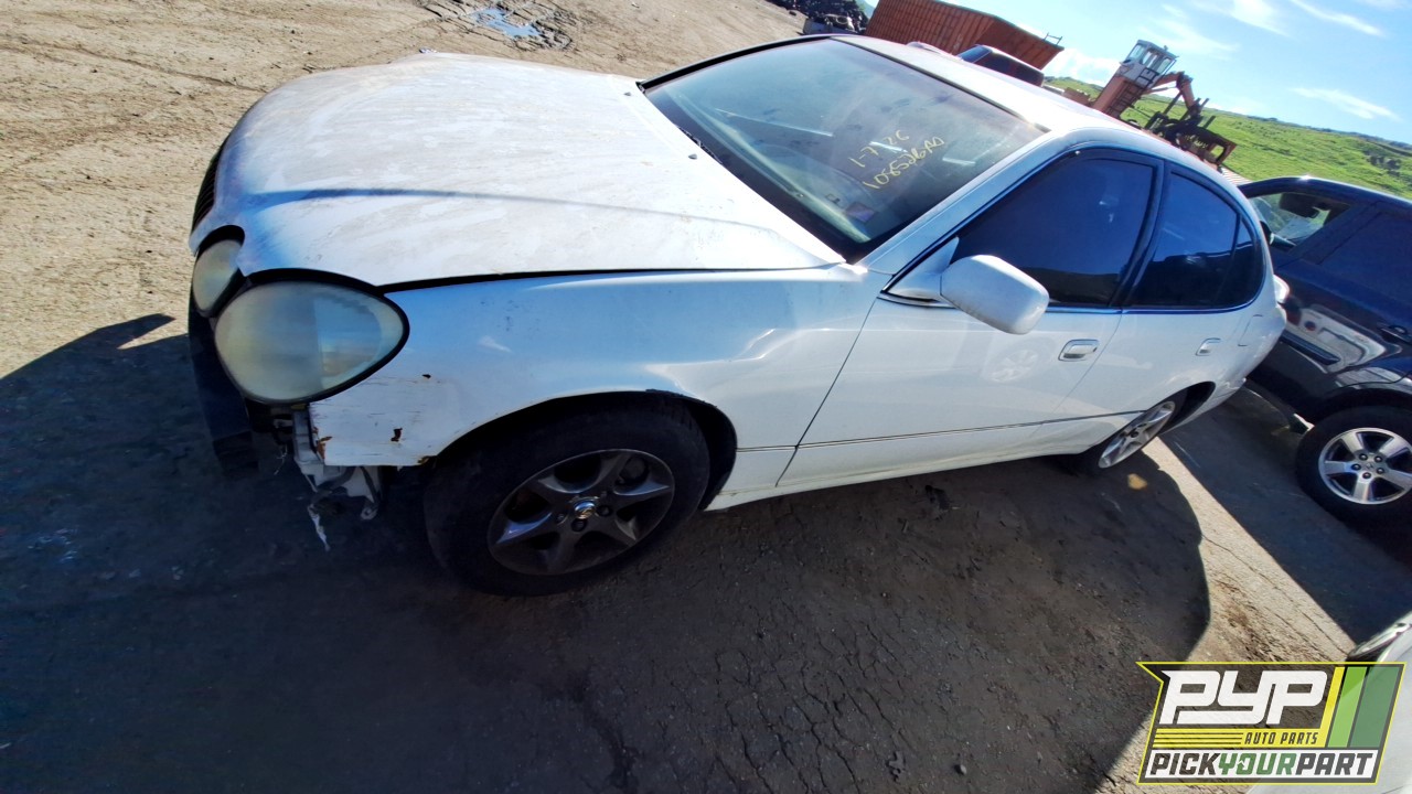 2001 LEXUS GS300 partes disponibles